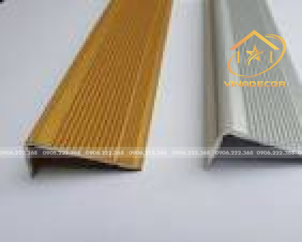 NẸP MŨI BẬC THANG PVC